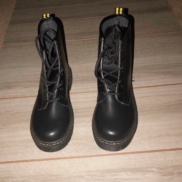 Wadnaso Shoes - Wadnaso Black Ankle Boots Size 38 (6.5)